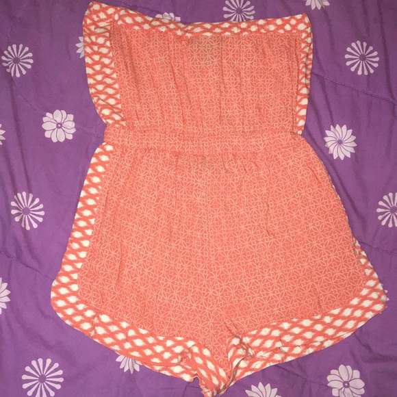 Romper - Picture 2 of 4